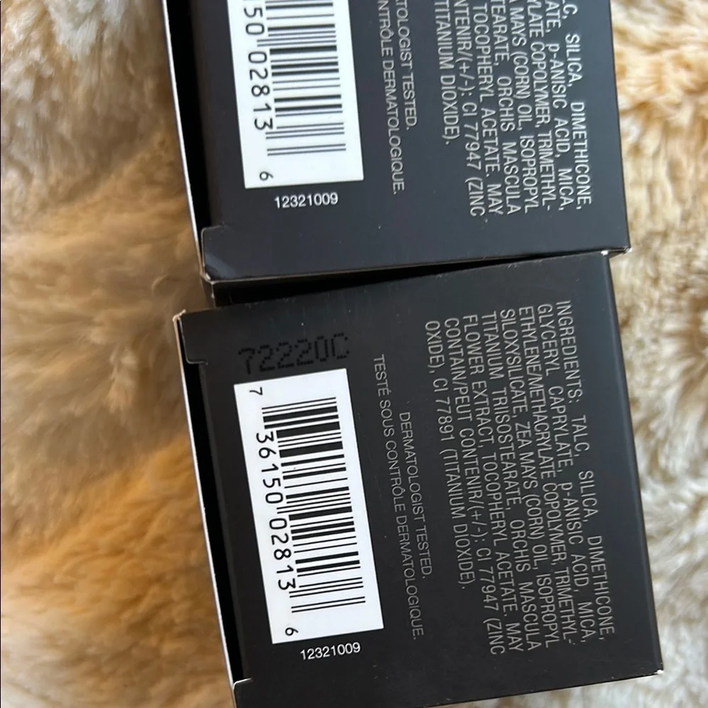 Laura Mercier Black Setting Powder for a Flawless Finish BUNDLE OF 2